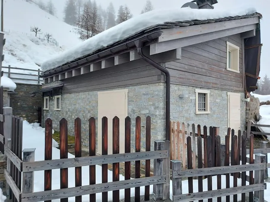 Graziosa E Confortevole Baita Di Montagna Gerola Alta Italia